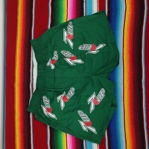 7up - Vtg 90s Green Cotton-blend Green Boxer Shorts Underwear Men's Large
